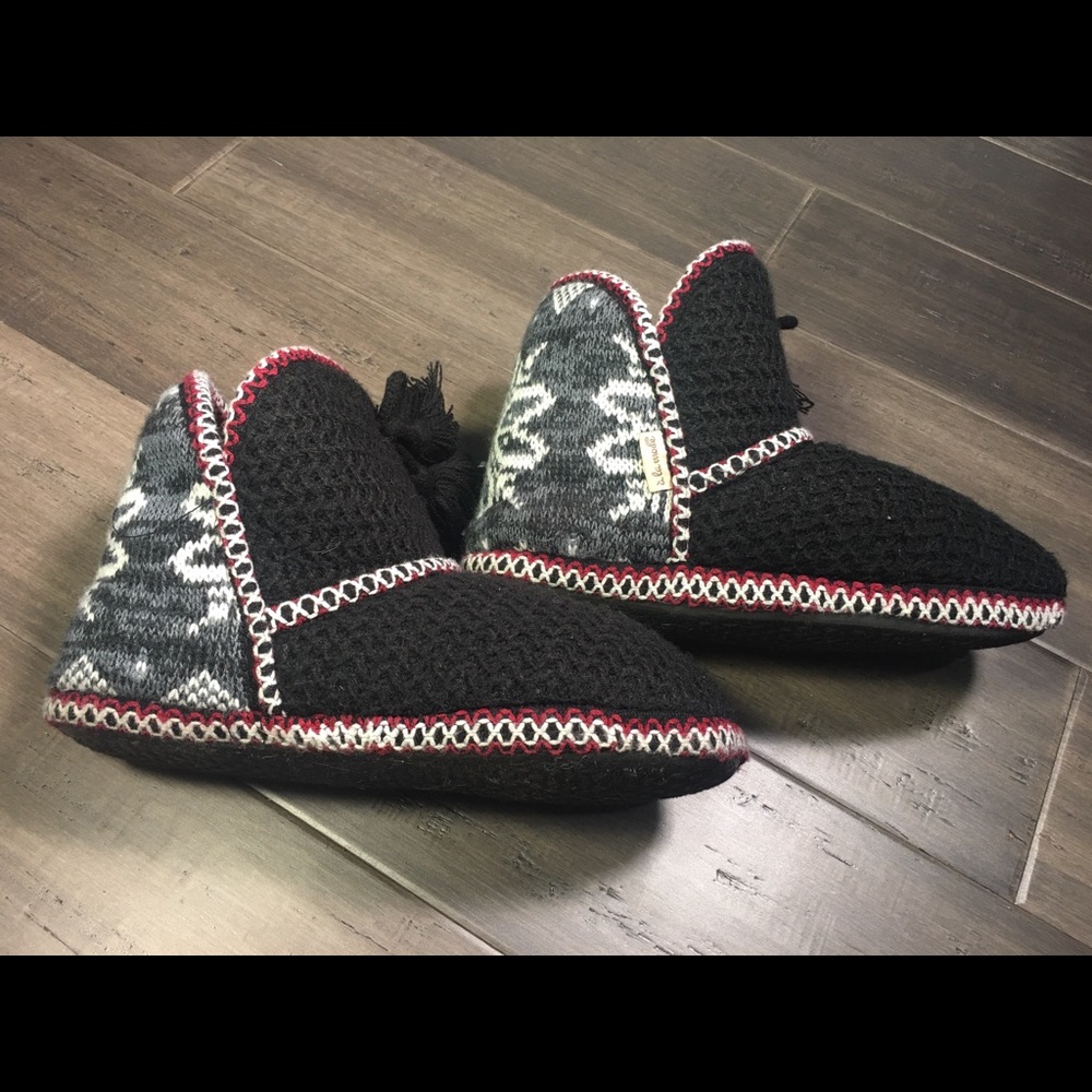 Lounge/house slippers